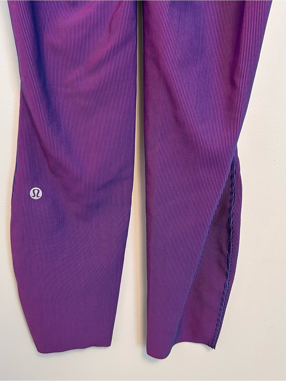 Lululemon Base Pace High-Rise Tight 25" Two-Tone Ribbed Psychic / Sonic Pink 6 - Picture 4 of 9